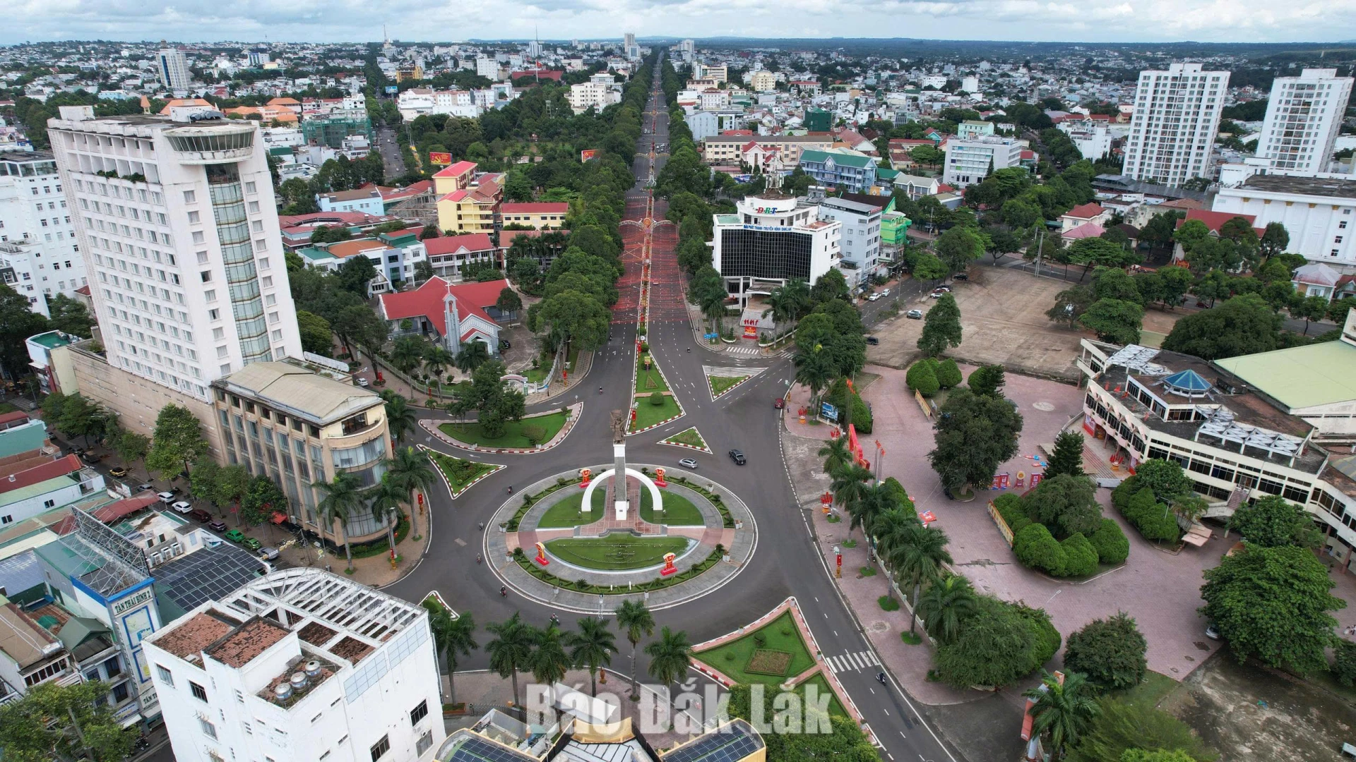 Bi thu.webp